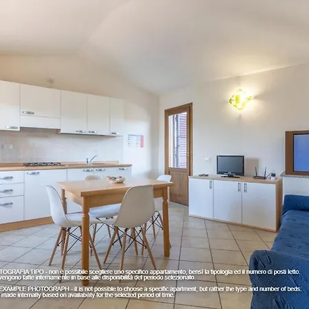 Tanaunella מלון דירות 3*