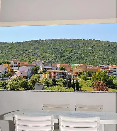 מלון דירות Tanaunella 3*