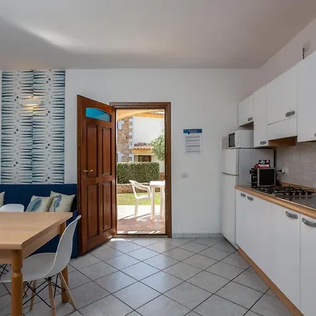 Tanaunella Apartahotel *